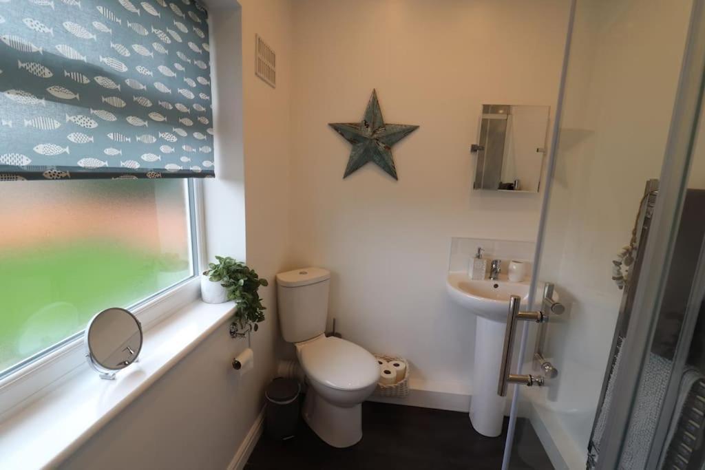 Cosy Two Bedroom First Floor Apartment Birmingham Bagian luar foto